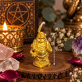 5 cm magas arany Buddha alakú rituális gyertya oltári környezetben