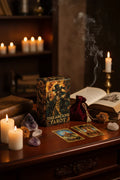 Lifestyle termékfotó - The Arcane Tarot kártya doboz