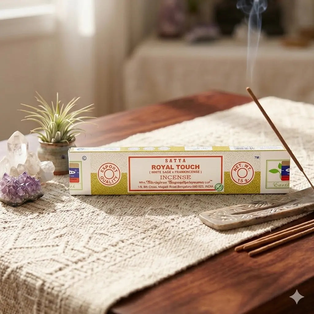 Satya Royal Touch Füstölőpálcika – Fehér Zsálya & Töménfá – 15g